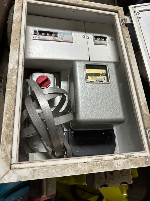 Rożdzielenie budowlane elektryczne