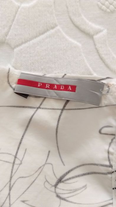 Vestido Prada festivo, com padrão original, muito pouco uso