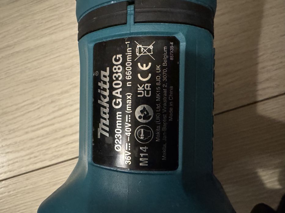 Akum. szlifierka kątowa Makita GA038G NOWA