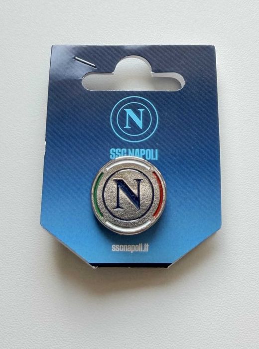Odznaki (piny) Włochy: Inter Mediolan, Juventus Turyn, SSC Napoli, AS Roma, Como 1907...