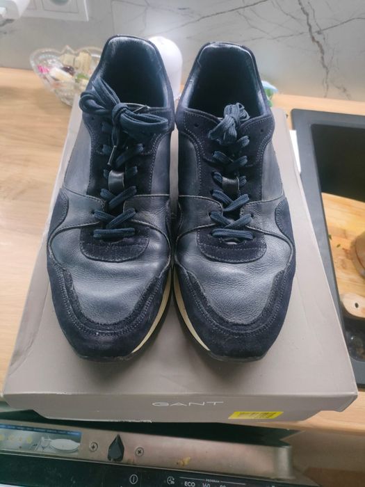 Granatowe buty Ochnik