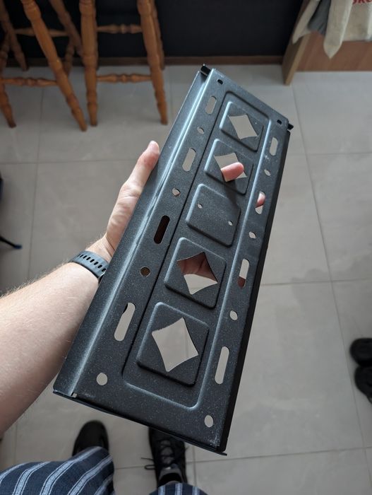 Uchwyt na ścianę na telewizor uniwersalny