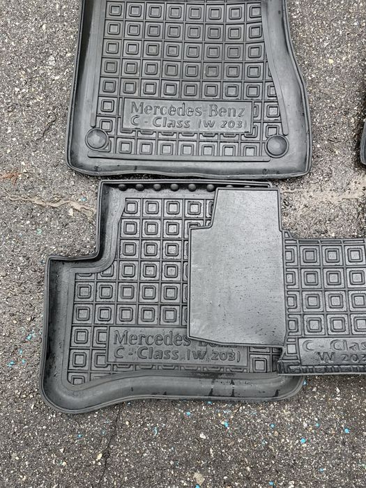 Автоковрики Mercedes-Benz C-Class w203