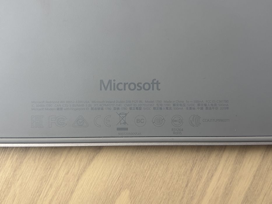 Клавіатура Microsoft surface model 1780