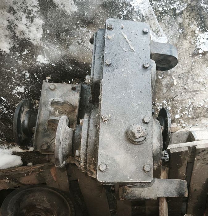 Роздатка механічного автокрана решітки АК-75В КС-2561 на шасі Зіл 130