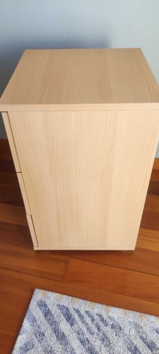 Mesa de Cabeceira / Gaveteiro IKEA (3 Gavetas) - Madeira Clara