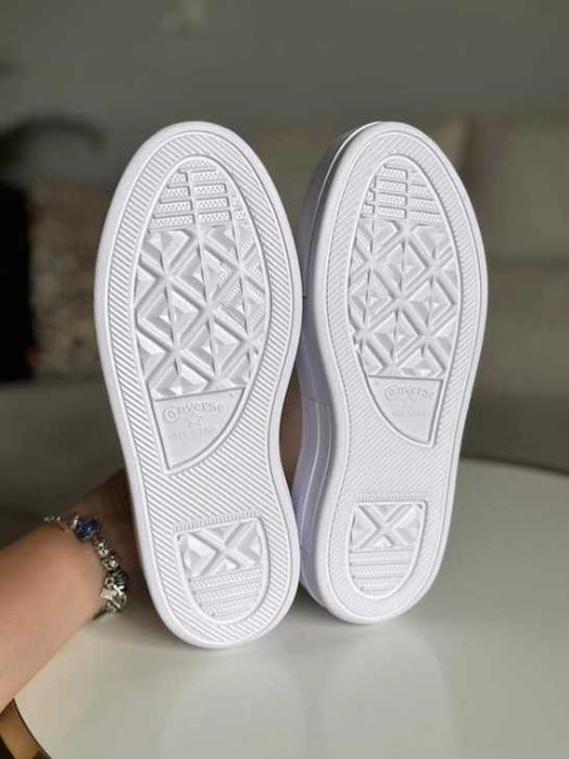 Nowe trampki na platformie Converse Ctas Cruise unisex 39 - 24,5 cm, beżowe