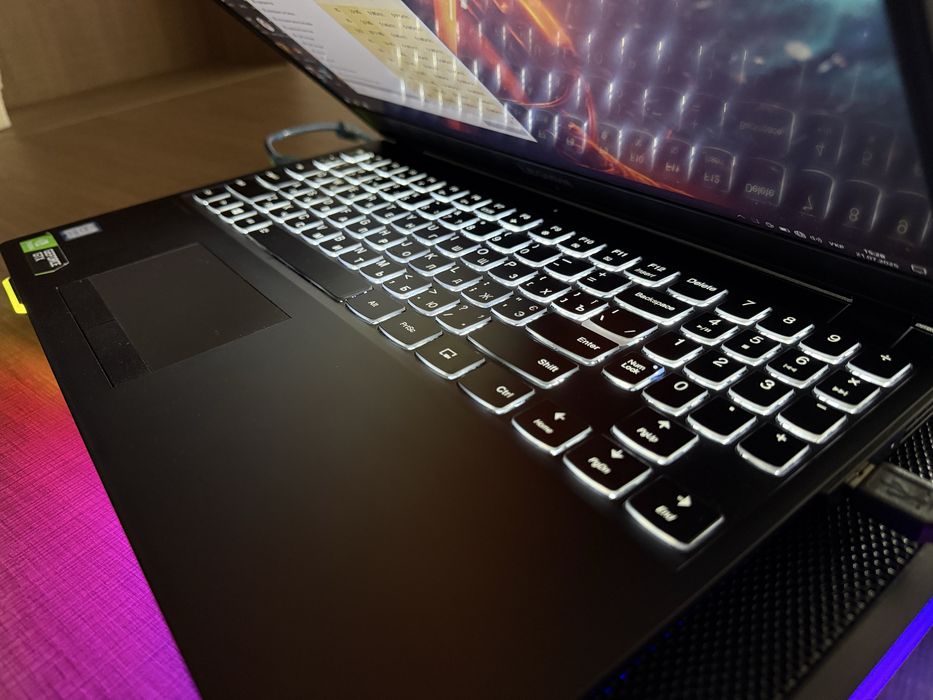 ЗСУ Скидка! Мощный игровой ноутбук Lenovo Legion с комплектом девайсов