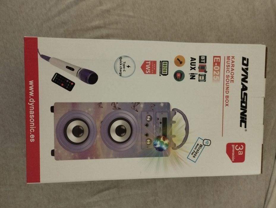 Głośnik z 2 mikrofonami jak nowy