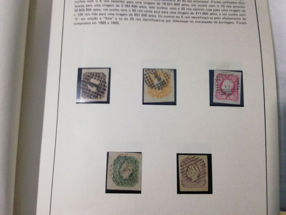 Colecção selos de Portugal completa.