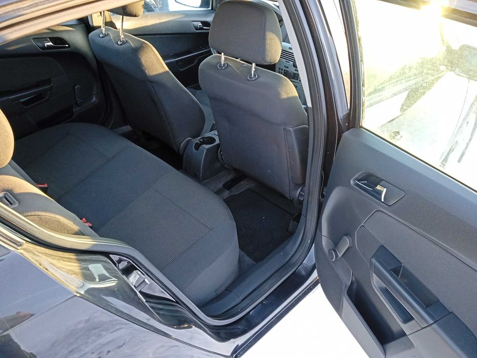 Sprzedam Opel Astra przebieg tylko 109 tys. km