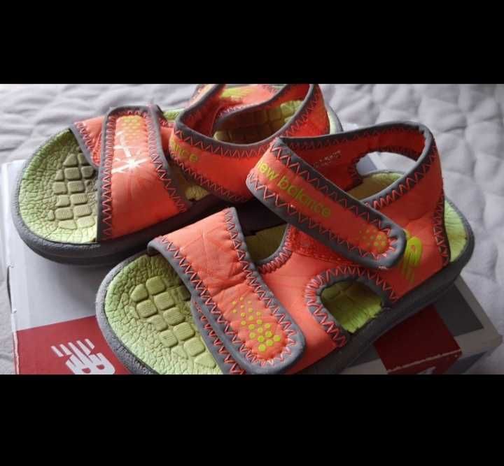 Sandałki piankowe New Balance