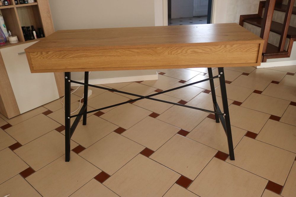 Mesa tipo secretária
