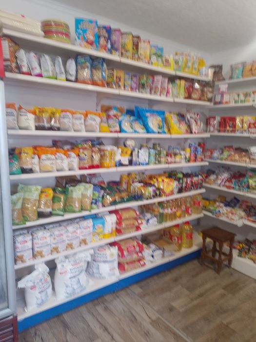 Холодильне обладнання,місце продавця