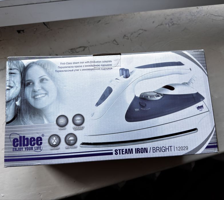 Продам новый утюг Elbee steam iron/bright 12029