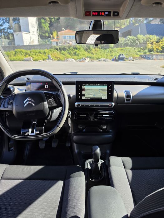 CITROËN C4 CACTUS 1.6 BlueHdi 100 CV — photo 4