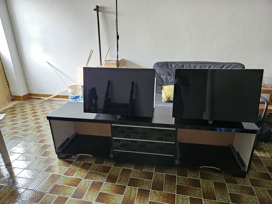 Móvel TV IKEA BESTÅ BURS Preto Brilhante 180 cm