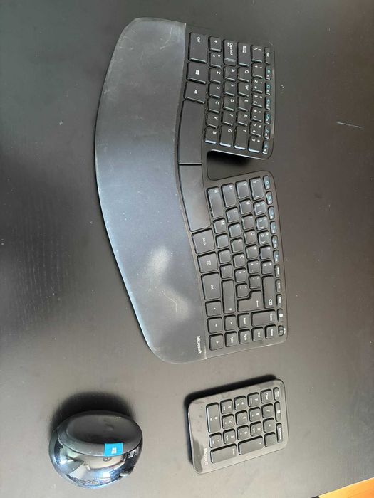 Microsoft Sculpt Ergonomic Desktop – Teclado + Numpad + Rato