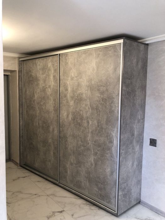 Меблі  кухні шафи на замовлення