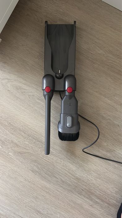 Dyson V11 Advanced – Excelente Estado + Filtro Novo