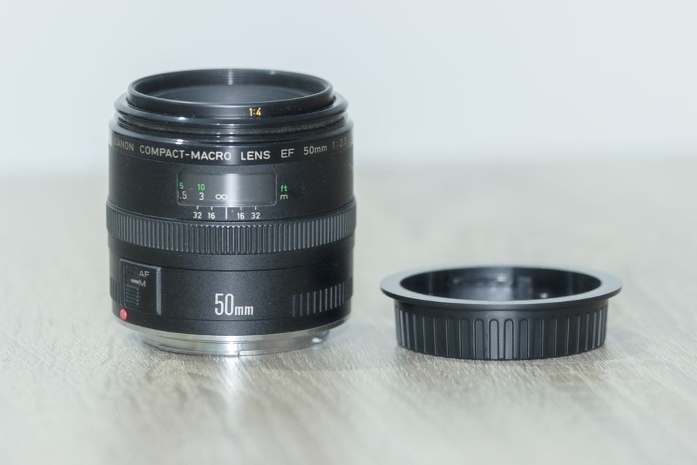 Canon 50mm f2.8 Macro