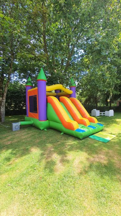 Aluguer de insufláveis e serviços de animação low-cost