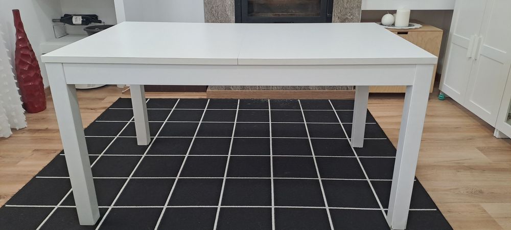 Vendo mesa IKEA branca e extensível
