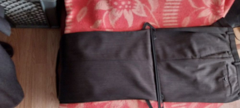 Fato completo pouco uso cinza tamanho 48 da Armani