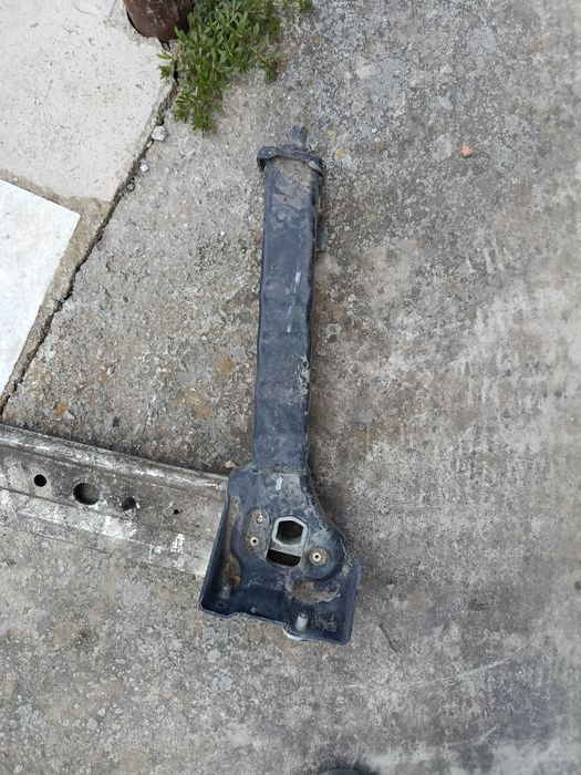 Балка під ридиатор Renault megane 3 Scenic 3 544f00006r