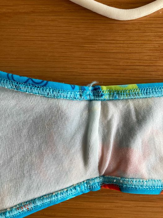 Bikini triangular brasileiro com pormenor de lantejoulas Cascais E