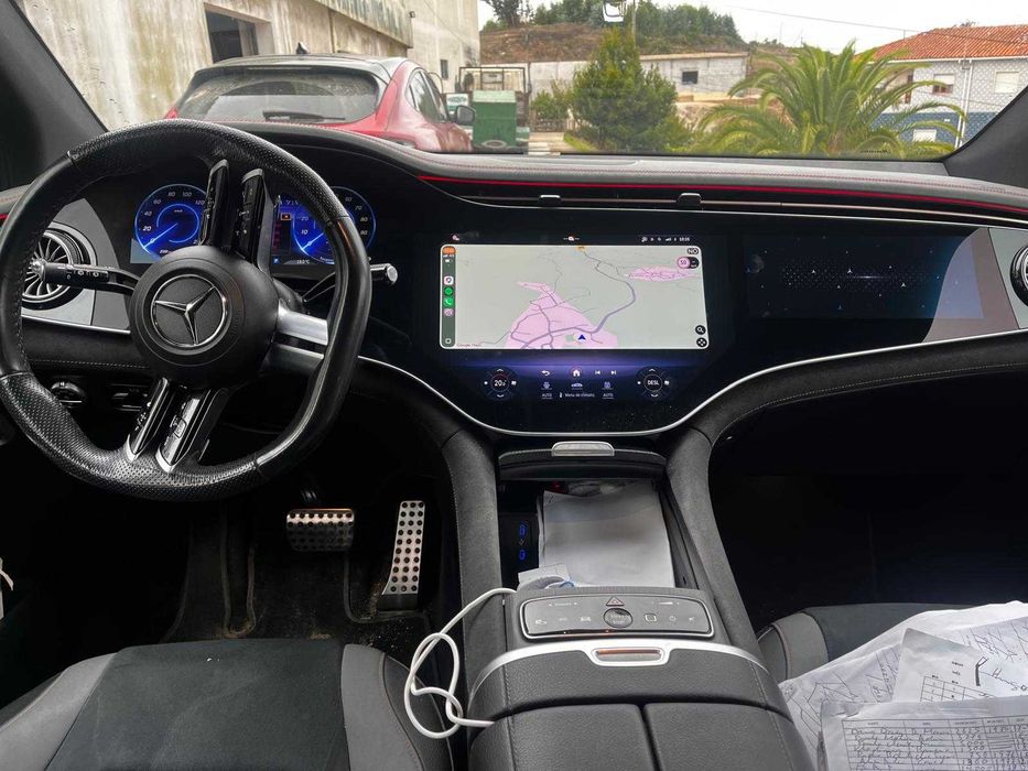 MERCEDES EQE 500 4 MATIC em muito boas condições