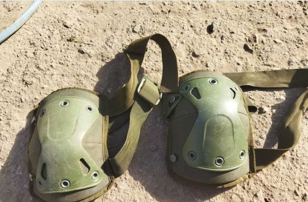 Наколінники тактичні колір хакі б/у відмінний стан