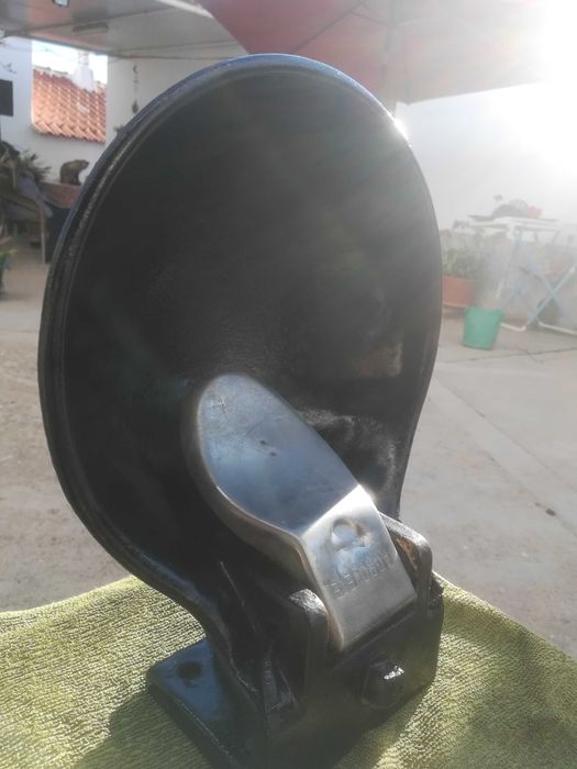 Bebedouro para bovinos ou equideos