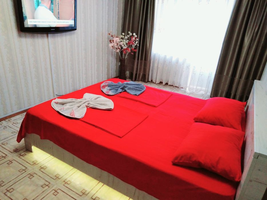 ЦЕНТР, СВЕТ 1-2 квартира посуточно почас Автовокзал Павлоград аренда