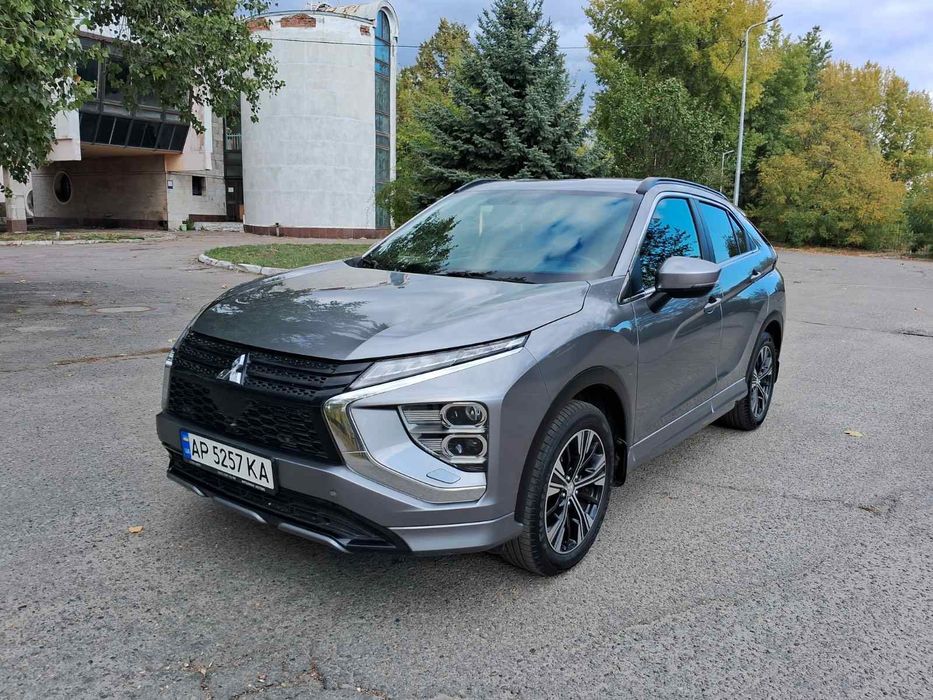 Продам Mitsubishi Eclipse Cross 2022 года.