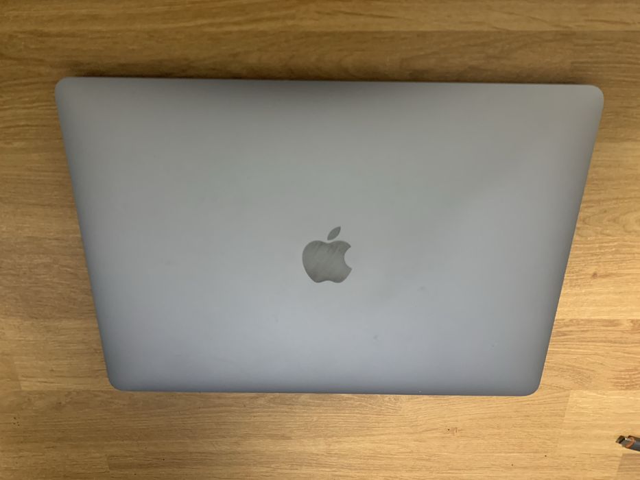 Macbook pro 2019 16gb 512gb