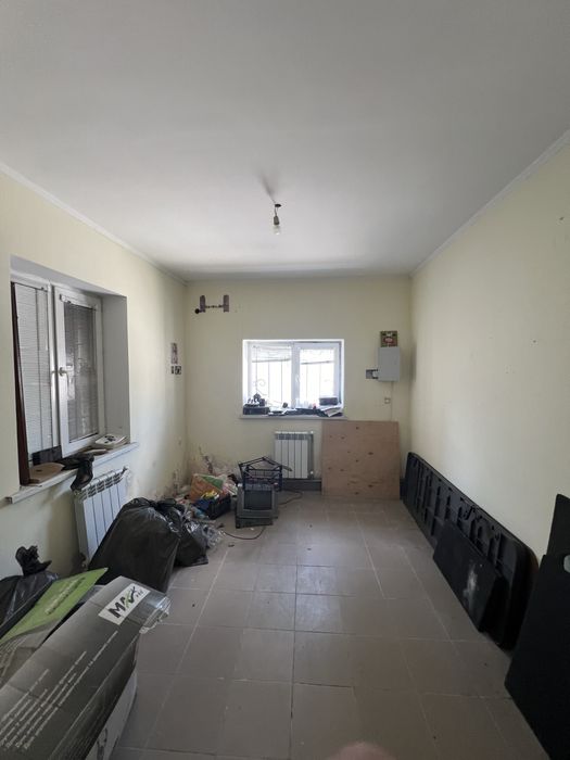 Продам комерційні приміщення.
