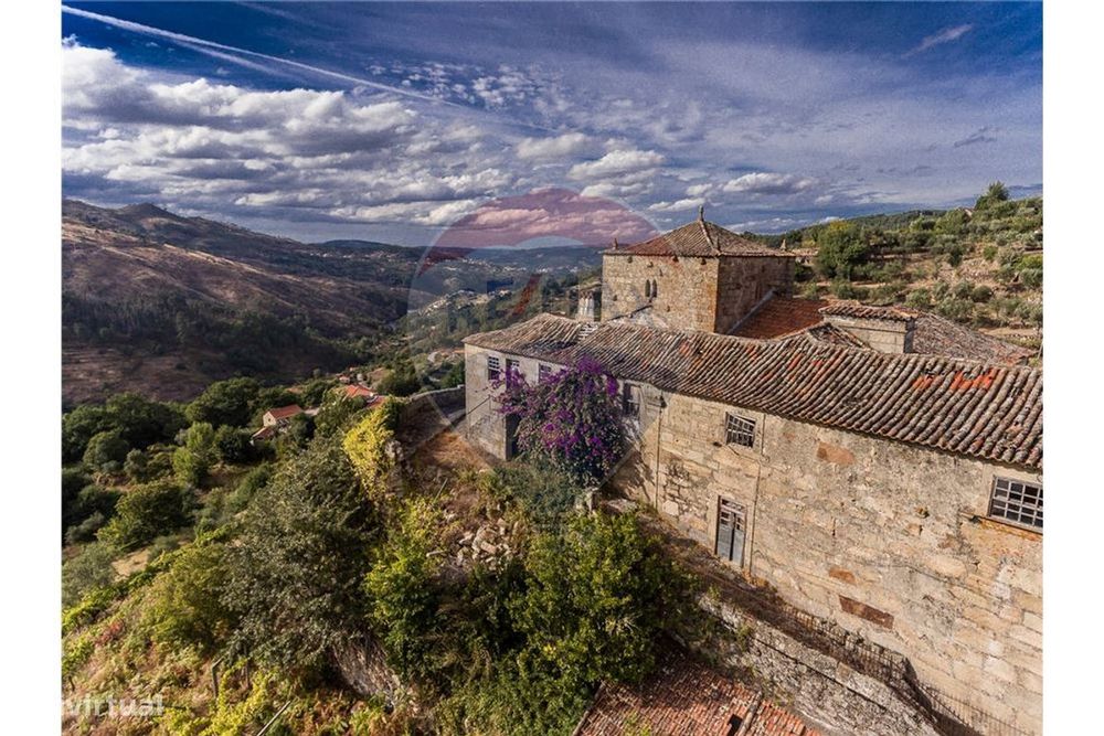 "A Ilustre Casa de Ramires" - Torre da Lagariça