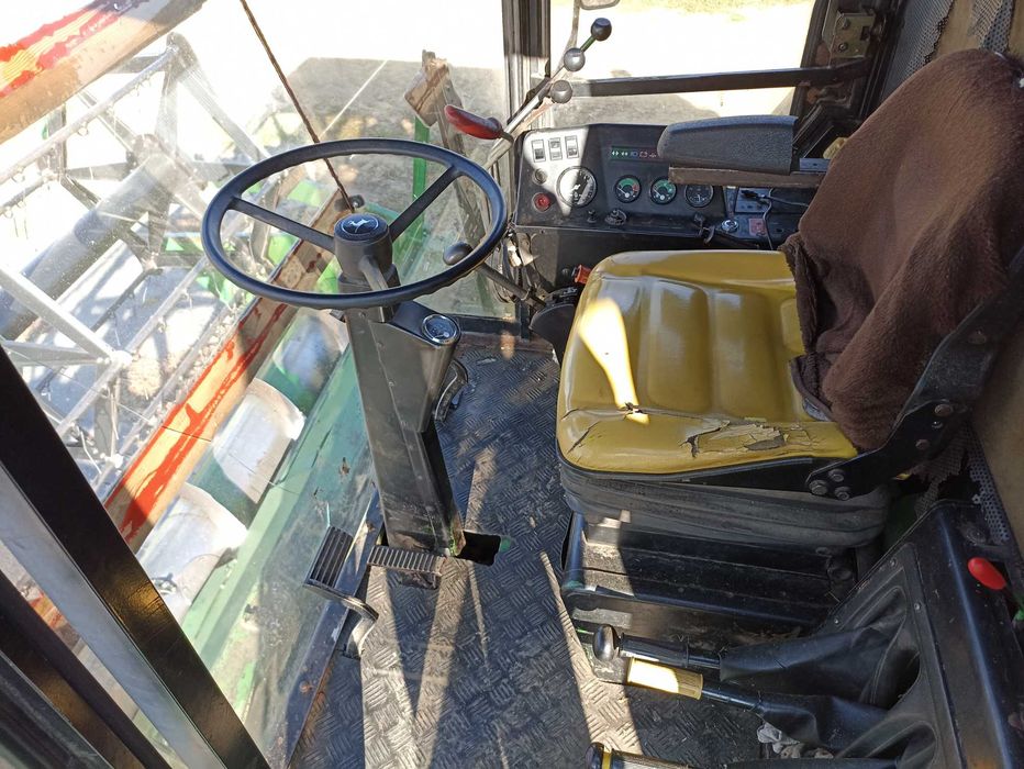 Комбайн Джон дір 1055 +ріпаковий стіл.