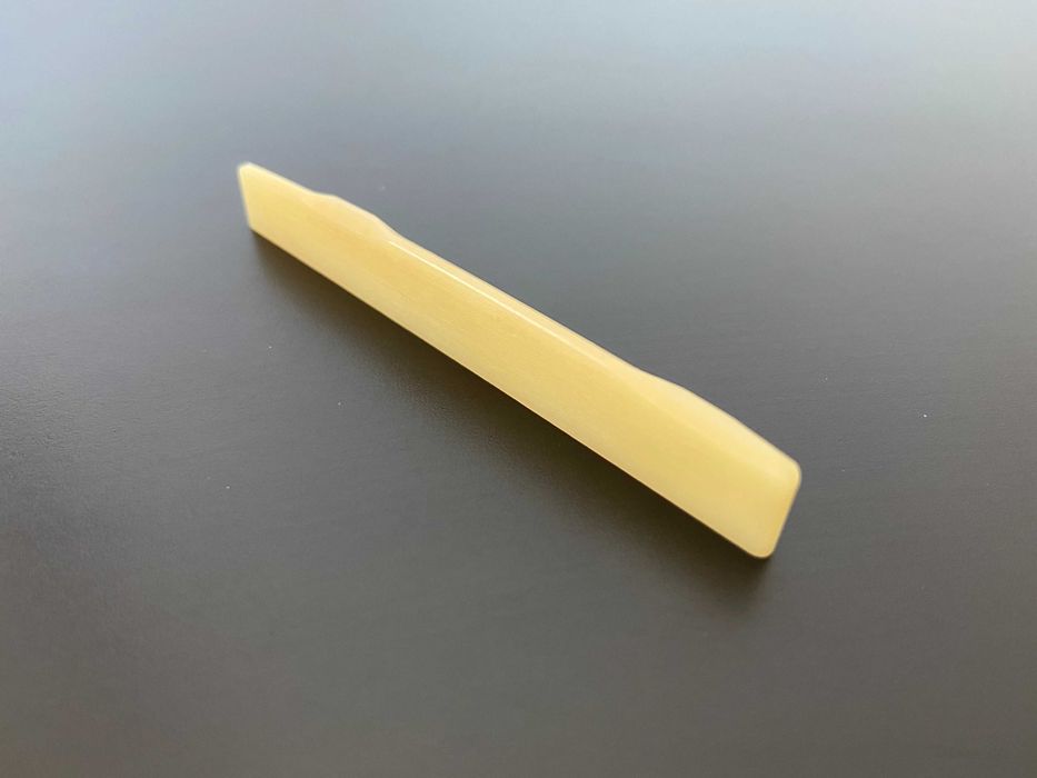 Sela / Rastilho em osso guitarra Folk Martin