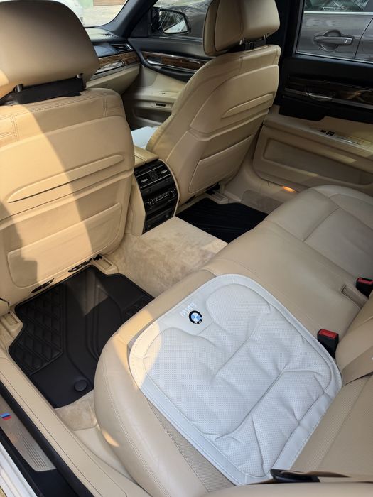 Bmw f02 740Li 2013