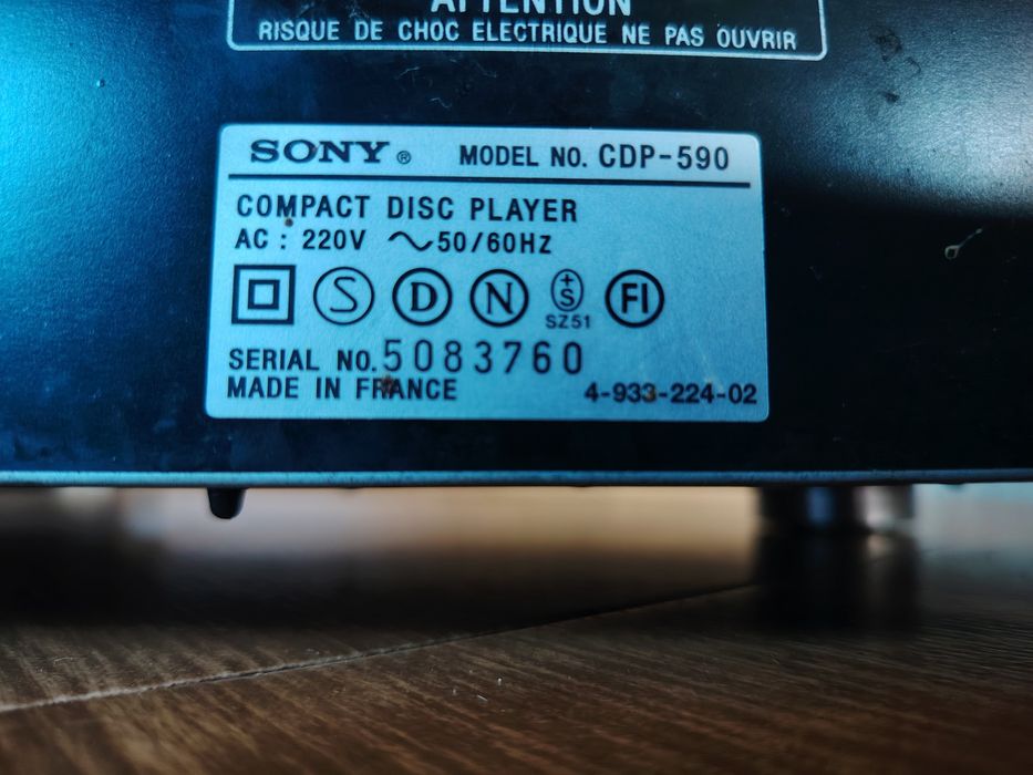 Sprzedam odtwarzacz CD Sony CDP-590.