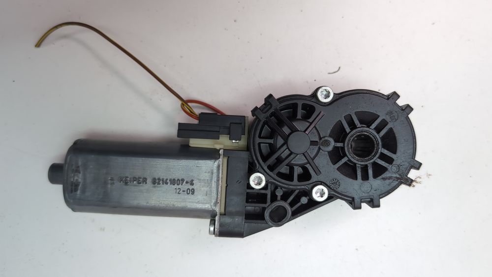 Мотор спинки сидіння водія для Audi Q7 2009-2015