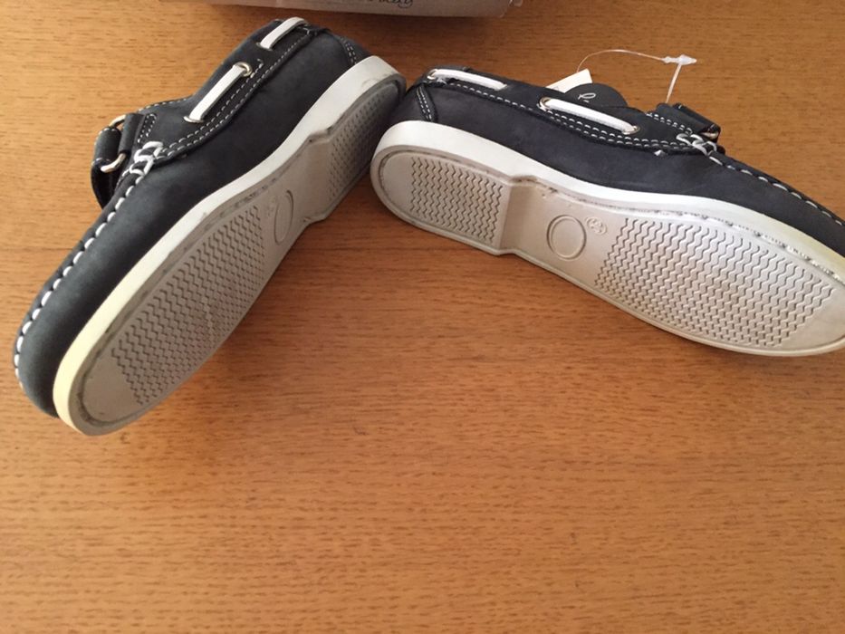 Sapatos de vela Gioseppo