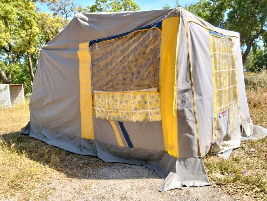 Auto tenda 2 quartos e uma sala