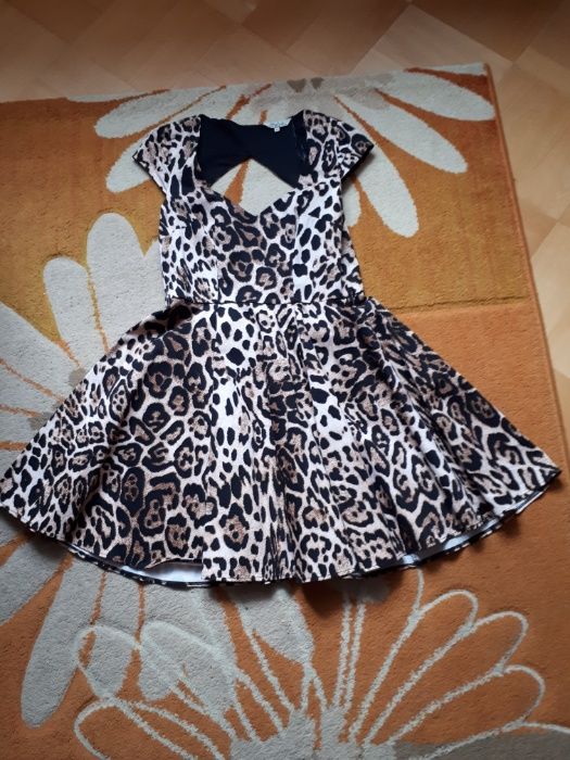 Sukienka panterka M New Look