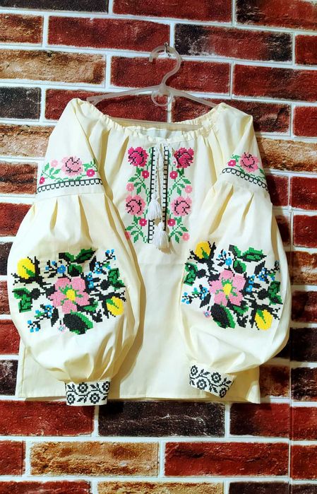 Вишиванка на дівчинку 7 років зріст 122 см