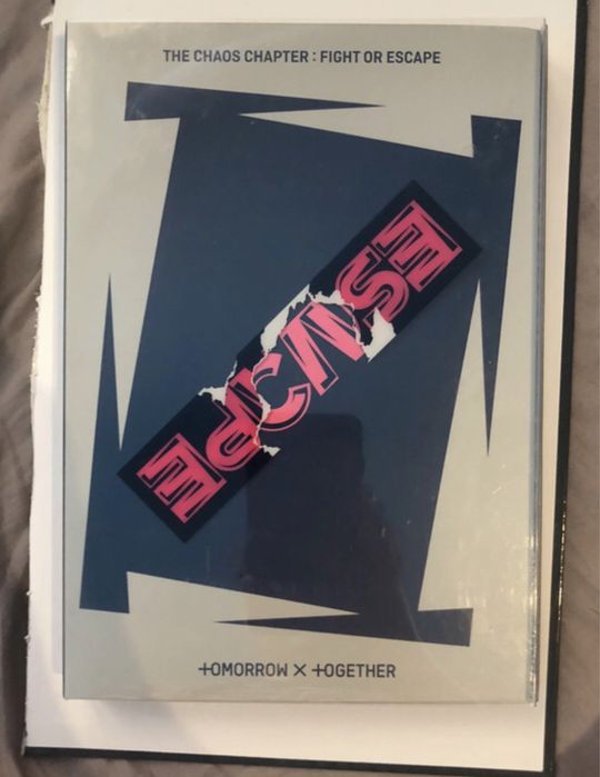 Album The Chaos Chapter: Fight or Escape, Escape version TxT kpop