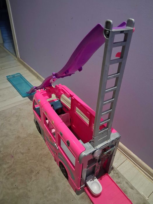 Zabawka kamper barbie