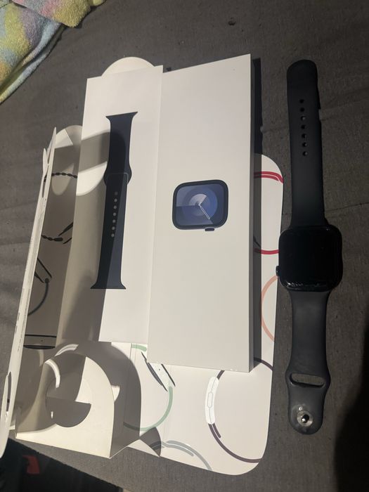 Apple Watch 9 GPS + cellular 45 mm
